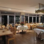 兰德嘎斯霍夫祖姆赫斯晨酒店 3* 陶博雷特斯海姆